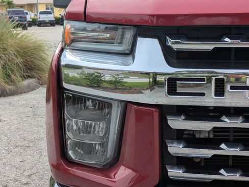 Used 2020 Chevrolet Silverado 2500 LTZ w/ LTZ Premium Package AWD/4WD image 10