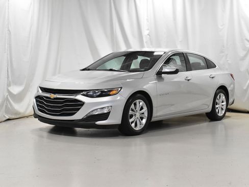 Used 2020 Chevrolet Malibu LT w/ Fleet LT Safety Plus Package image 3
