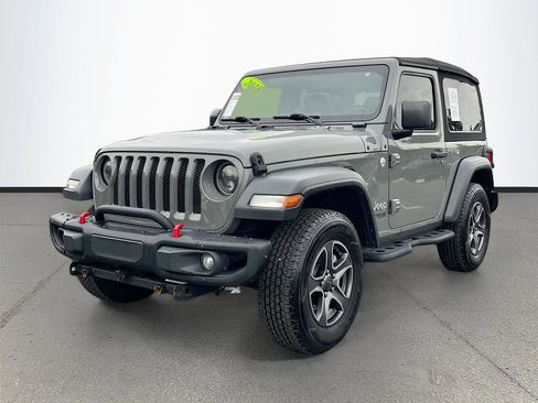 Certified 2018 Jeep Wrangler Sport AWD/4WD image 3