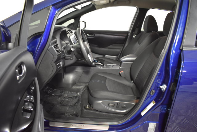 Certified 2024 Nissan Leaf SV Plus FWD image 11