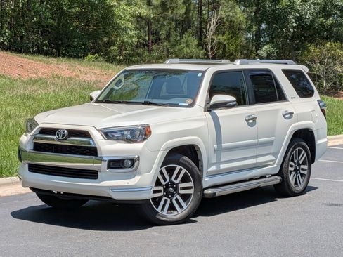 Used 2018 Toyota 4Runner Limited AWD/4WD image 1