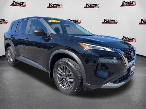 Used 2023 Nissan Rogue S AWD/4WD image 3