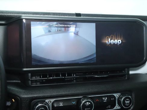 Used 2024 Jeep Wrangler Unlimited Sport AWD/4WD image 28
