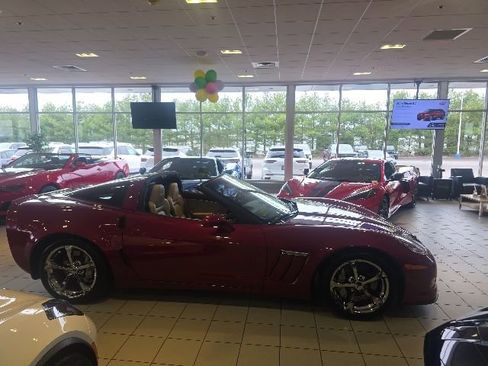 Used 2013 Chevrolet Corvette Grand Sport w/ 3LT Preferred Equipment Group RWD image 8