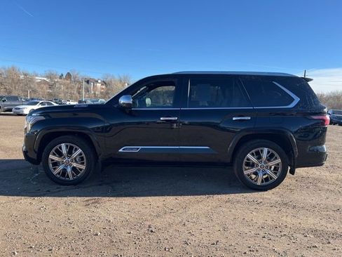 Used 2023 Toyota Sequoia Capstone image 2