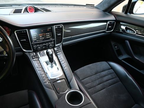 Used 2015 Porsche Panamera GTS AWD/4WD image 36