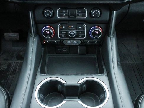 Used 2021 Chevrolet Tahoe Z71 image 18