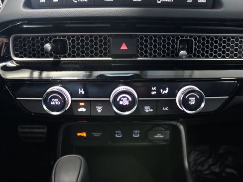 Used 2025 Honda Civic Sport image 16
