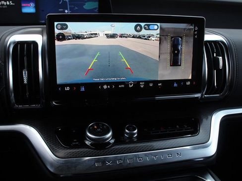 New 2026 Ford Expedition Platinum w/ Stealth Appearance Package AWD/4WD image 26