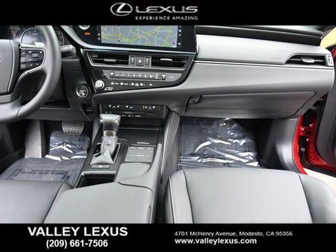 Certified 2022 Lexus ES 350 w/ Premium Package FWD image 8
