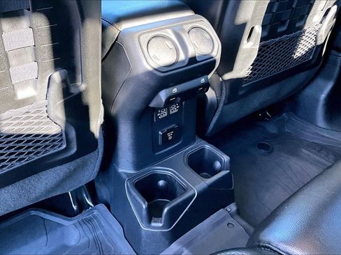 Used 2023 Jeep Gladiator Mojave w/ Cold Weather Group image 11