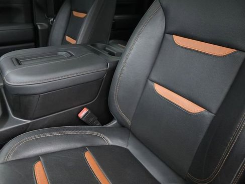 Used 2021 GMC Sierra 2500 AT4 w/ AT4 Premium Plus Package image 17