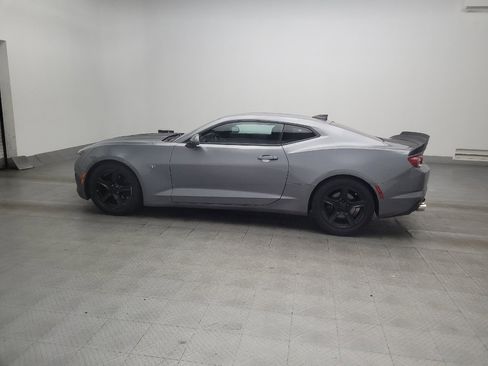 Used 2020 Chevrolet Camaro LT RWD image 3