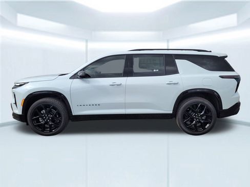New 2026 Chevrolet Traverse RS image 2