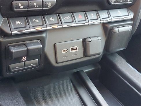 Used 2020 GMC Sierra 1500 AT4 w/ AT4 Premium Package image 31