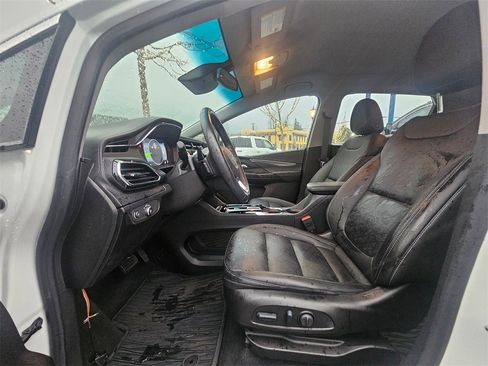 Used 2023 Chevrolet Bolt LT w/ Infotainment Package image 22