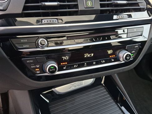 Used 2019 BMW X3 xDrive30i w/ Premium Package image 19