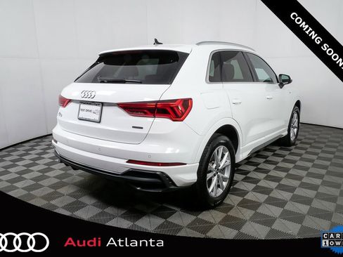 Used 2022 Audi Q3 2.0T Premium w/ Convenience Package image 3