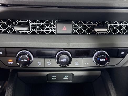 Certified 2025 Honda Accord SE image 10