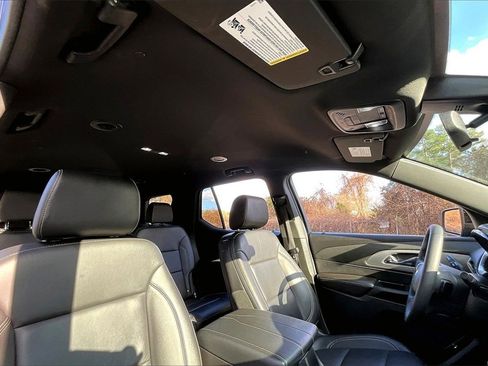 Certified 2022 Chevrolet Traverse LT image 23