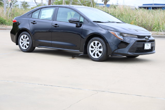 New 2026 Toyota Corolla LE FWD image 1
