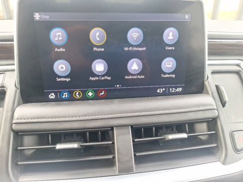 Used 2021 Chevrolet Suburban Z71 w/ Z71 Signature Package image 19