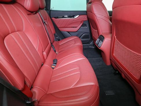 Used 2022 Maserati Levante GT image 23