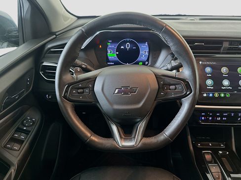 Used 2023 Chevrolet Bolt EUV LT w/ Convenience Package FWD image 18