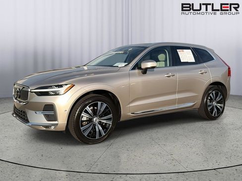 Used 2023 Volvo XC60 B5 Plus w/ Protection Package Premier FWD image 2