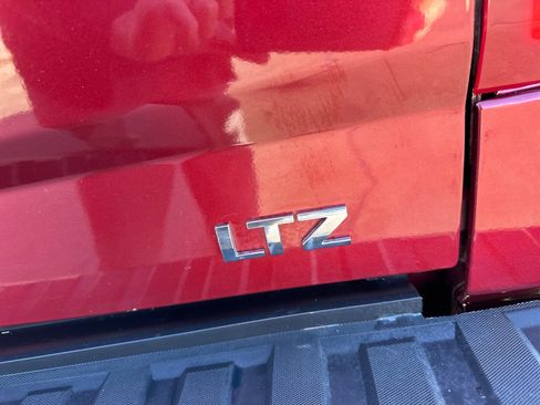 Used 2016 Chevrolet Silverado 1500 LTZ Z71 w/ LTZ Plus Package image 8