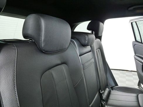Used 2021 Mercedes-Benz GLB 250 4MATIC image 22