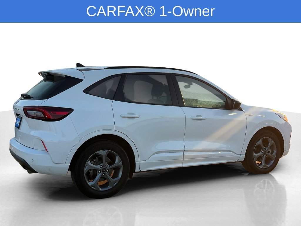 Used 2023 Ford Escape ST-Line w/ Tech Pack #1 FWD image 3