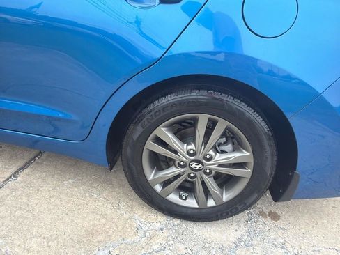 Used 2018 Hyundai Elantra SEL FWD image 35