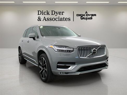 Certified 2025 Volvo XC90 B5 Plus image 9