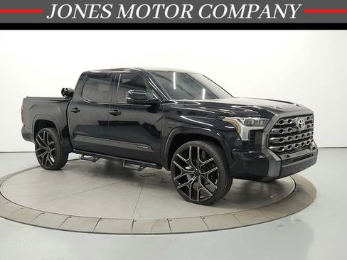 Used 2023 Toyota Tundra Platinum image 1