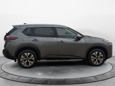 Used 2023 Nissan Rogue SV w/ SV Premium B Package AWD/4WD image 2