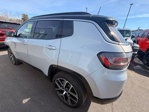 Used 2025 Jeep Compass Limited w/ Elite Group image 5