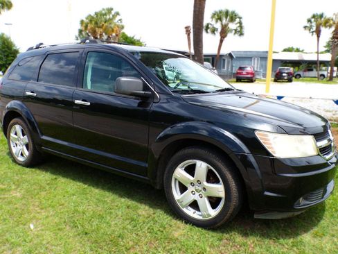 Used 2009 Dodge Journey R/T w/ Flexible Seating Group AWD/4WD image 2