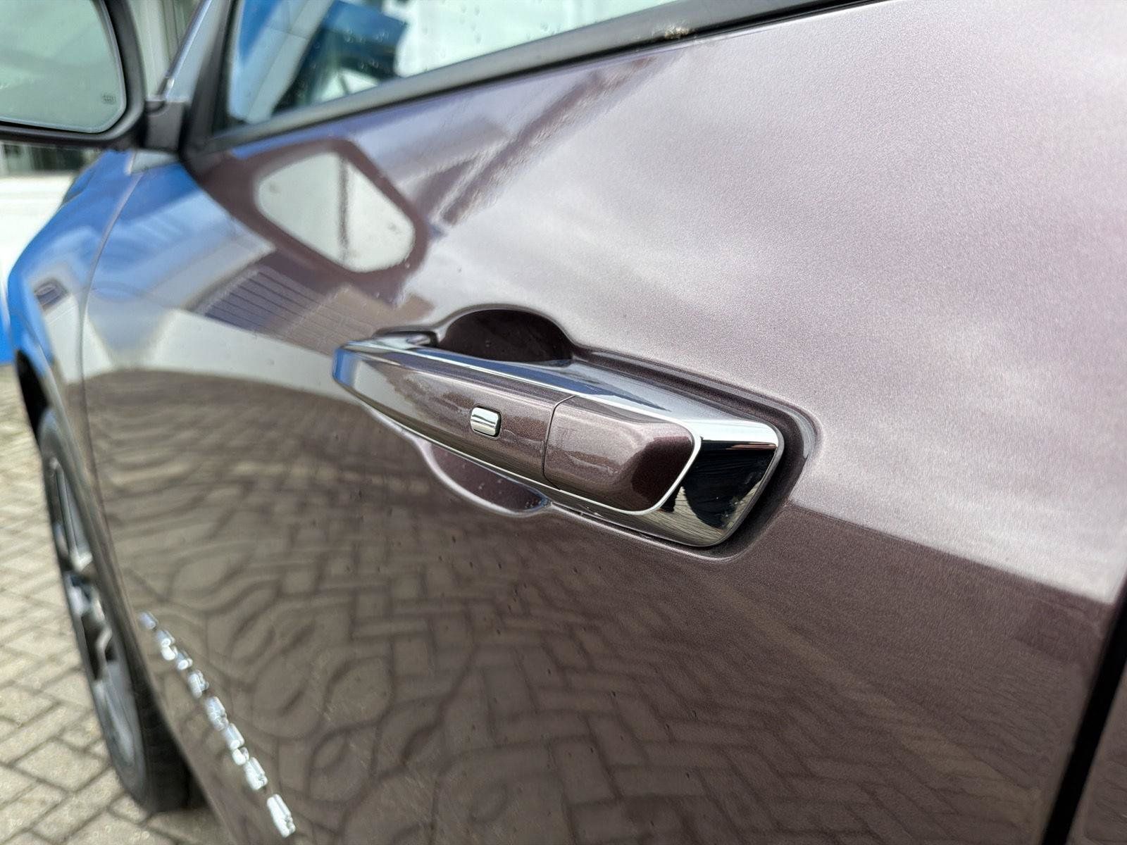Used 2026 Chevrolet Traverse High Country w/ LPO, Floor Liner Package AWD/4WD image 12