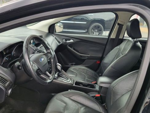 Used 2016 Ford Focus SE w/ Equipment Group 201A image 7