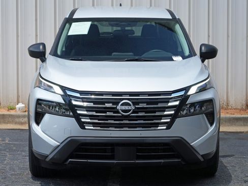 Used 2025 Nissan Rogue S FWD image 39