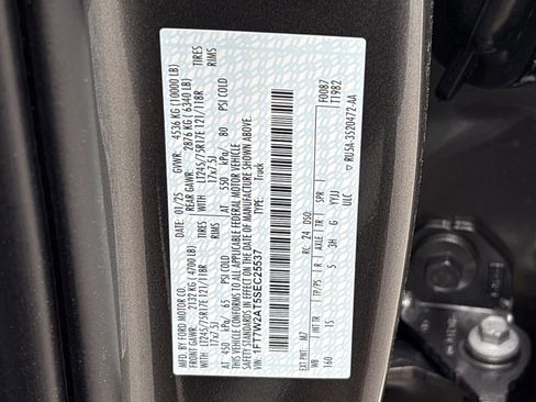 Used 2025 Ford F250 XL w/ XL Chrome Package image 30