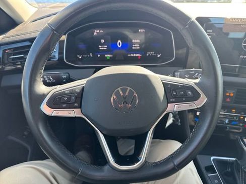 Certified 2025 Volkswagen Jetta S image 18