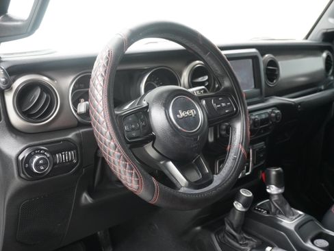 Used 2020 Jeep Gladiator Sport w/ Quick Order Package 24S AWD/4WD image 11