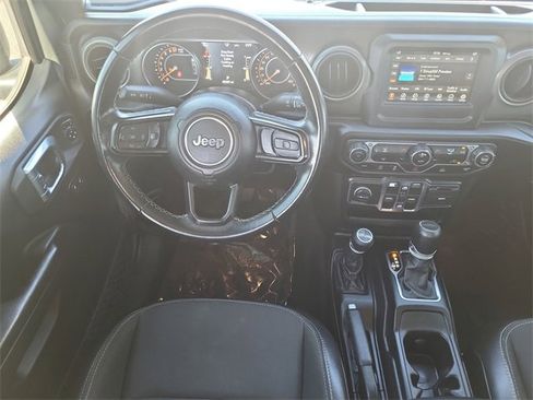 Used 2021 Jeep Gladiator Sport image 22