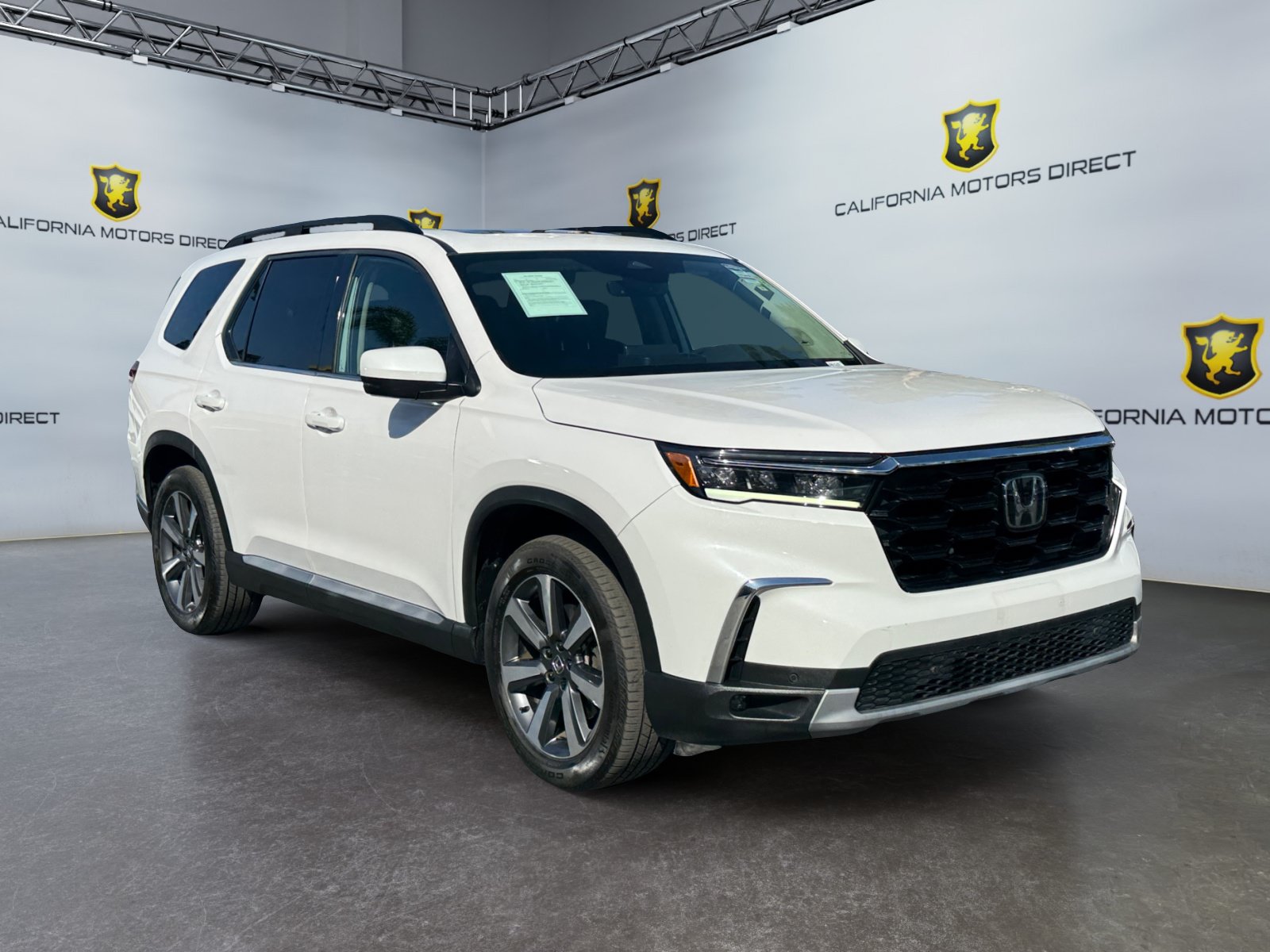 Used 2023 Honda Pilot Touring image 7