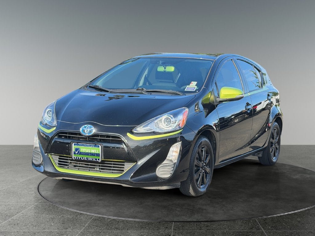Used 2016 Toyota Prius C Persona Series FWD image 3
