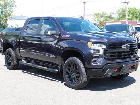Used 2022 Chevrolet Silverado 1500 LT Trail Boss w/ LT Trail Boss Premium Package AWD/4WD image 5