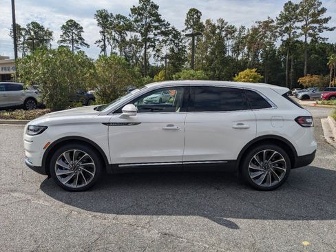 Certified 2023 Lincoln Nautilus Reserve w/ Equipment Group 202A image 8