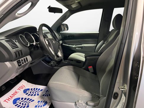 Used 2014 Toyota Tacoma PreRunner image 11